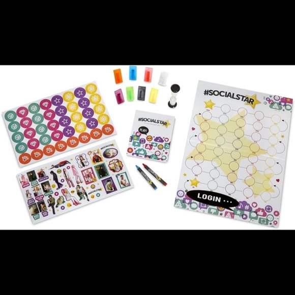 SocialStar Social Media Board Game - Picture 4 of 7